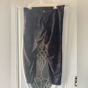 Black camo lululemon leggings 14